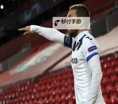 亚历杭德罗戈麦斯:现代文学中的璀璨新星图1