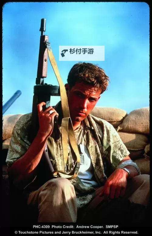 《畅快体验：偷袭珍珠港单机手机版全民策略战役》图1