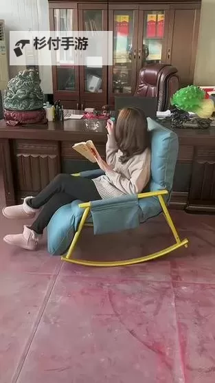自己对准确了坐下来摇视频:探索真实瞬间的记录与分享图1