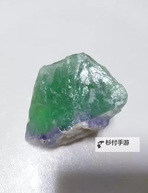 祖母绿贵还是翡翠贵：到底哪个更值钱？图2