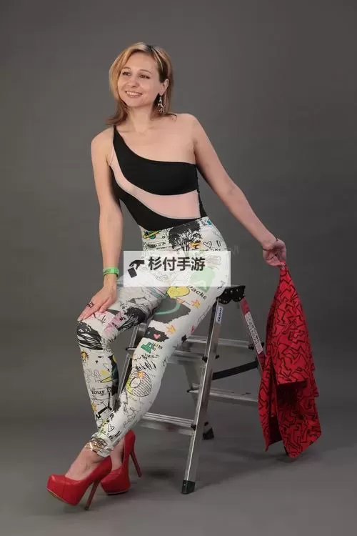 西西午夜大胆人体视频:挑战视觉边界的艺术表达图1