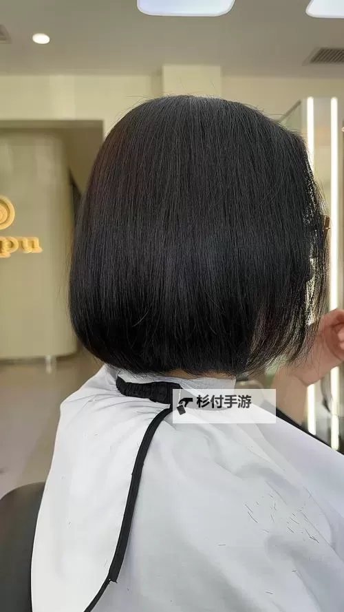 2024年最新沙宣发型推荐:打造时尚另类魅力的新趋势图1