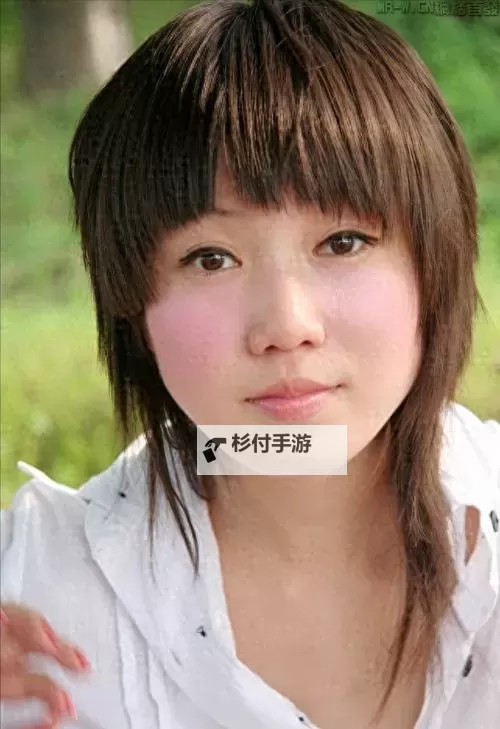 张小雨人体艺术之美:优雅与纯净的完美结合图1