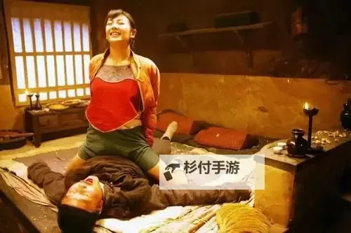 未亡人寡妇性渴望:孤独与激情的交织之魂图1