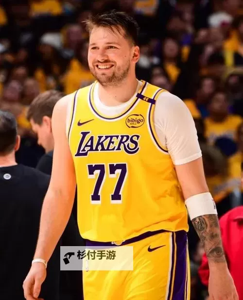 《NBA2K19》东契奇领衔时刻卡属性一览 紫水晶东契奇好用吗图1