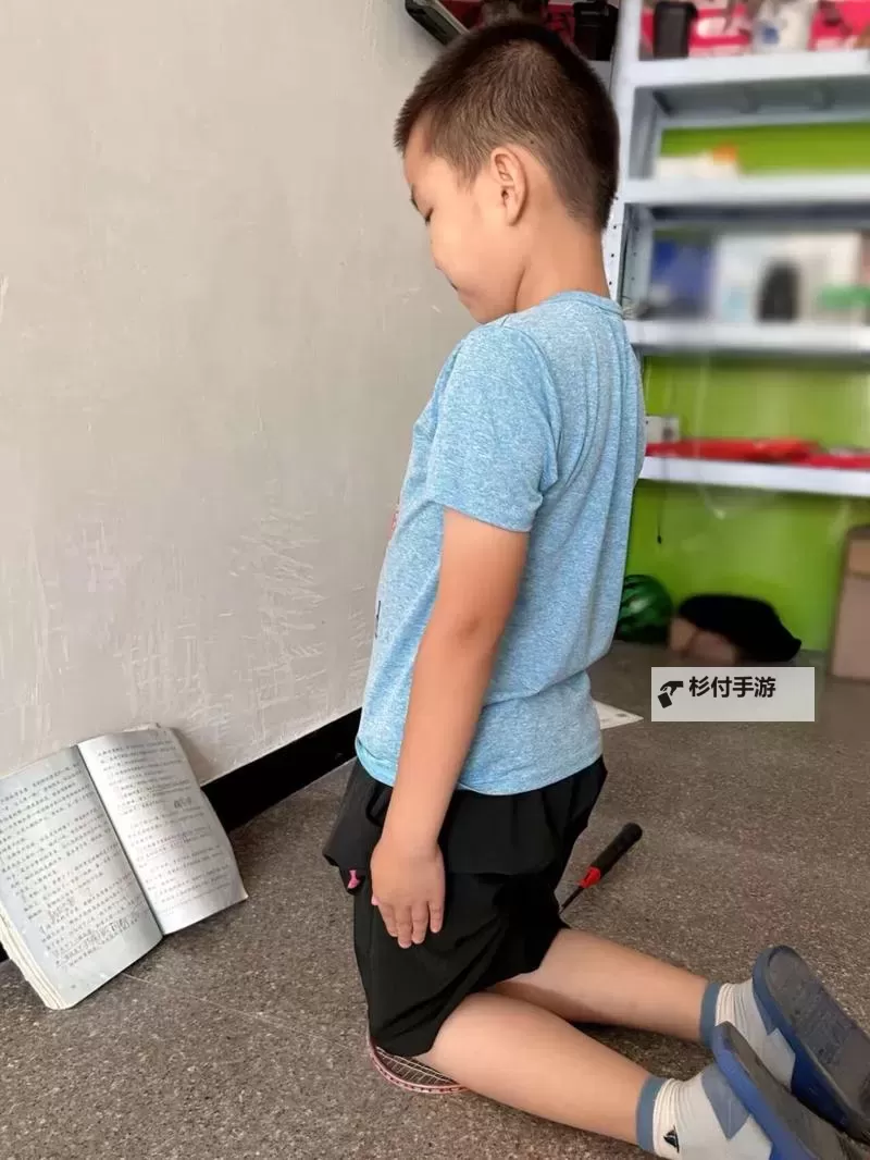 奇趣日记:我坐在小叔叔的棍子上写作业的趣味时光图1