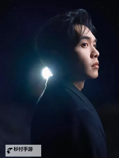 张若昀：朝阳在我这里，迎来新生活的光彩图1