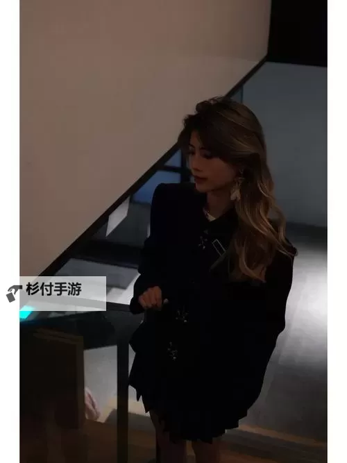 《恋爱之瘾小蓝:完整版在线全集免费观看,精彩不容错过》图1