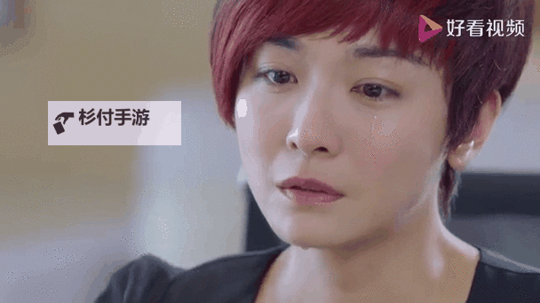 总裁买玩具自己哭着玩的视频：令人动容的温馨瞬间图1