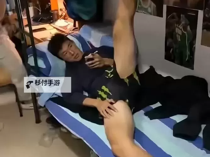 中国体育生宿舍GARY搭乘飞机：梦想起飞的故事图1