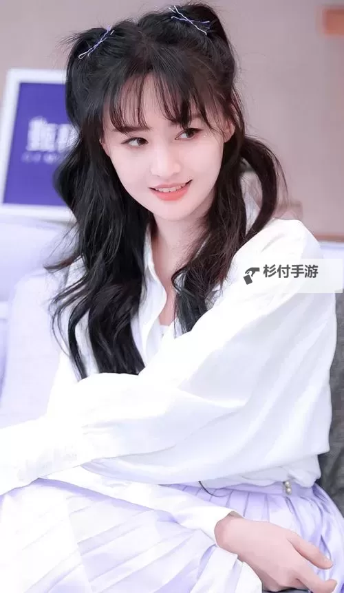 郑爽最新写真曝光，展现纯粹魅力图1