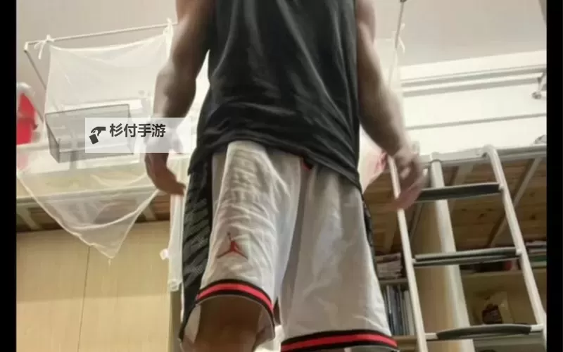 中国体育生宿舍GARY飞机：青春梦想的飞翔之旅图1