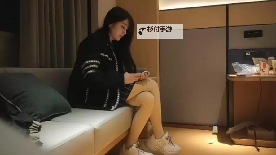 国产精品麻豆嫩草影院：最新影视体验尽在其中图1