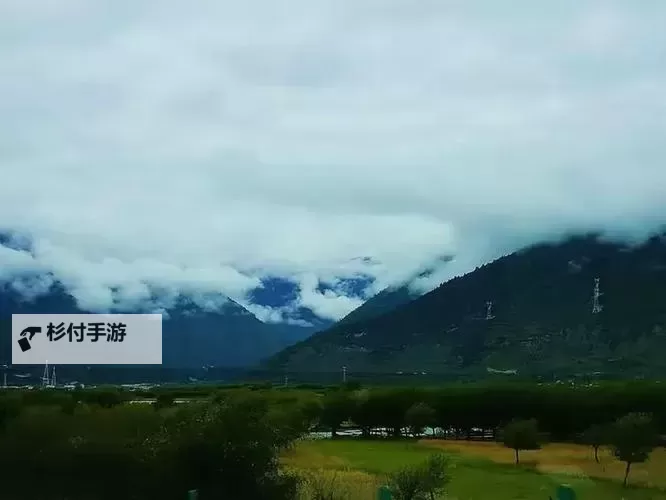 探索又大又长又租高湖的神奇魅力:自然奇观与人文风情的完美融合图1