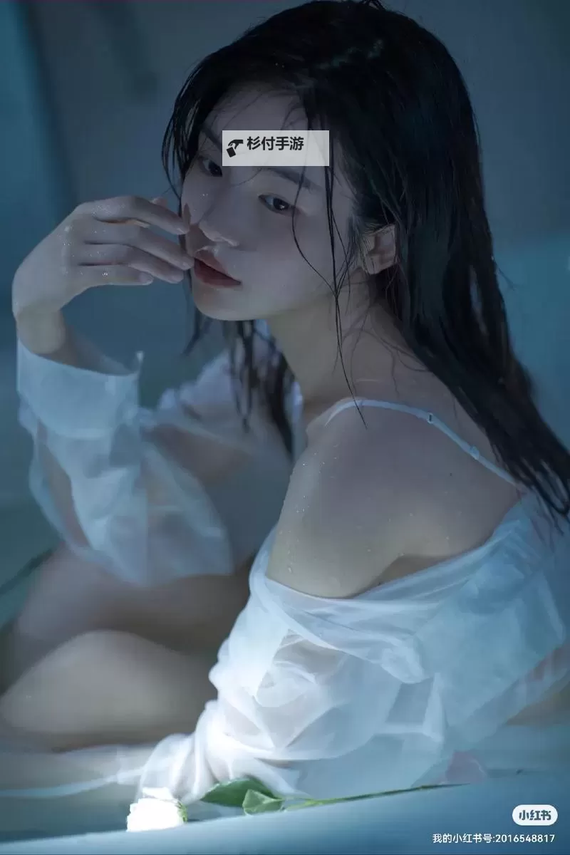 97人人早美女在，晨光里的城市边界与梦境图1